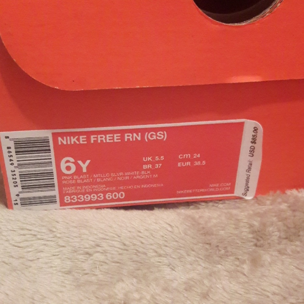 Sneakers - Picture 3 of 3